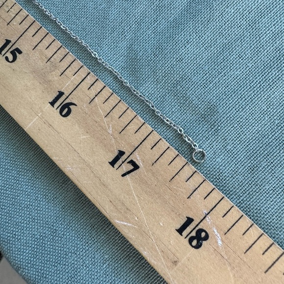 Enamel l Flower Pendant Necklace - Picture 3 of 5